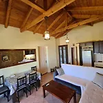 Leopolis Stone House Tatil Evi