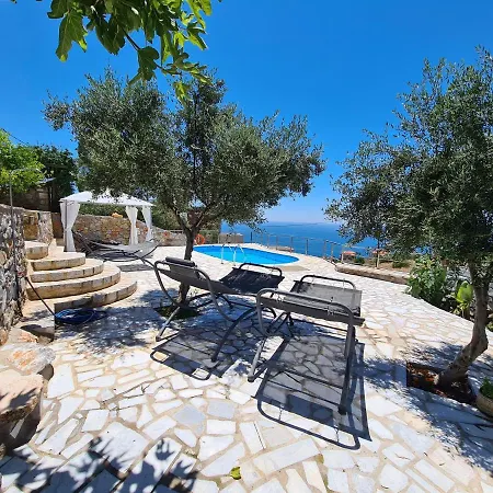 Holiday home Leopolis Stone House *