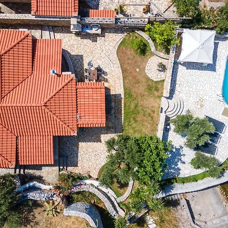 Leopolis Stone House Holiday home *